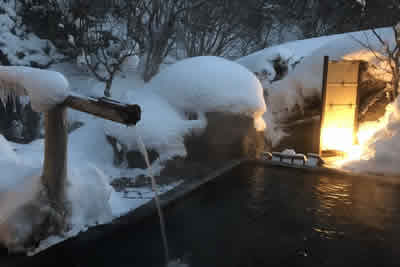 雪見の湯（混浴）八丁の湯　奥鬼怒温泉